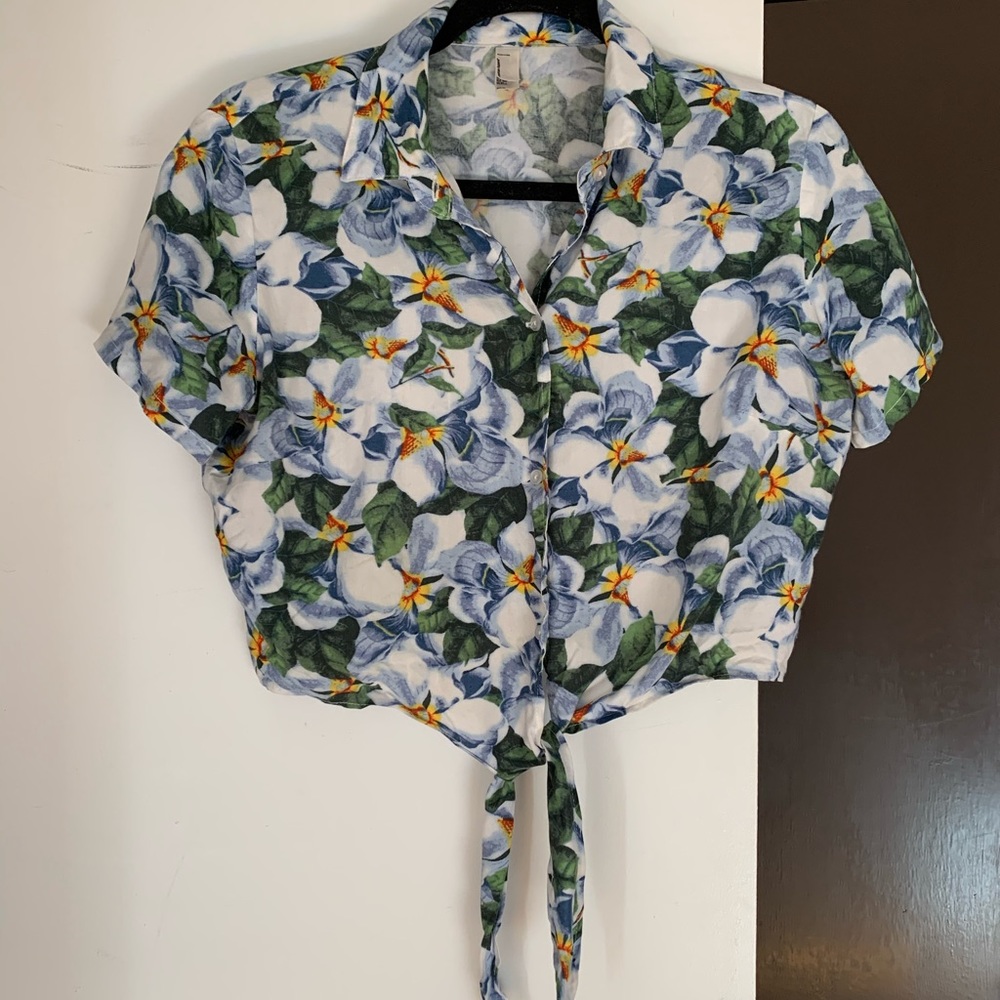 American Apparel tie front button down Hawaiian